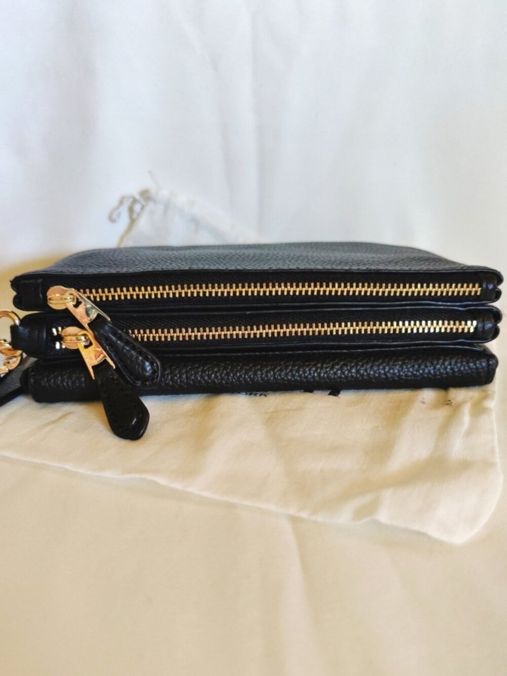 Coach Pebbled Leather Triple Compartment Small Wallet Wristlet in Black, NWT - Picture 8 of 12